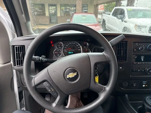 2023 Chevrolet Express - Image 18 of 21