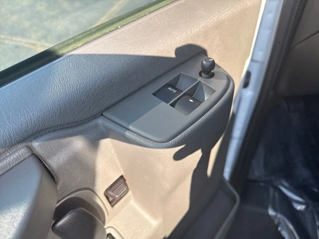 2023 Chevrolet Express - Image 21 of 21