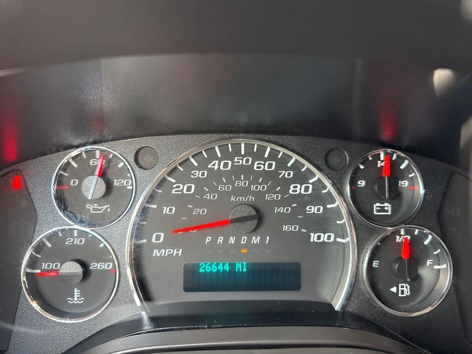2023 Chevrolet Express - Image 17 of 21
