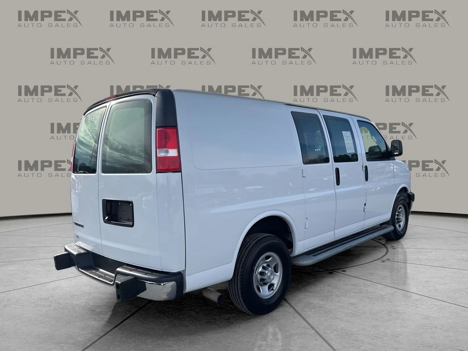 2023 Chevrolet Express - Image 5 of 21