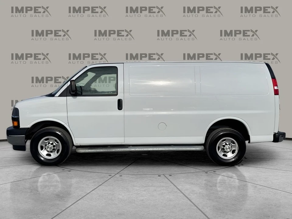 2023 Chevrolet Express - Image 2 of 21