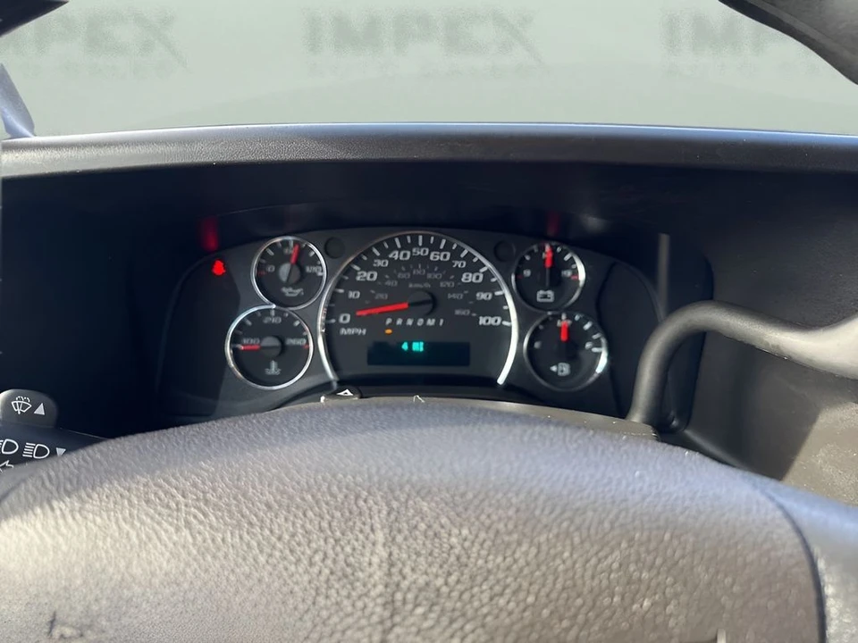 2023 Chevrolet Express - Image 16 of 21
