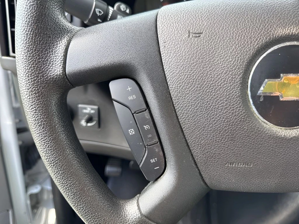 2023 Chevrolet Express - Image 11 of 21