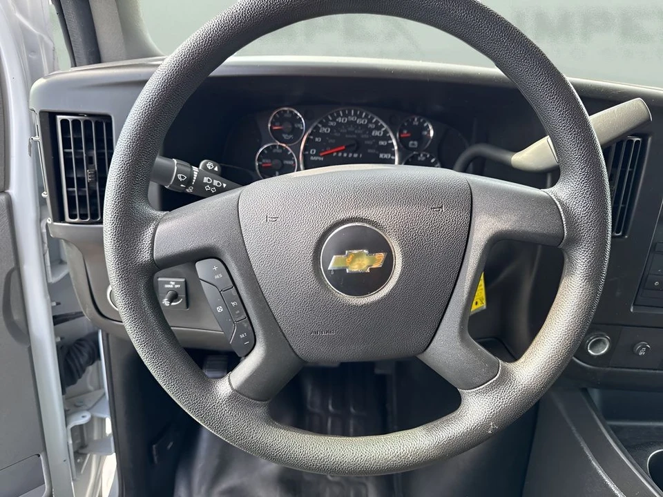 2023 Chevrolet Express - Image 10 of 21