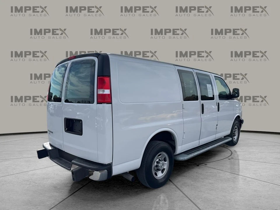 2023 Chevrolet Express - Image 5 of 21