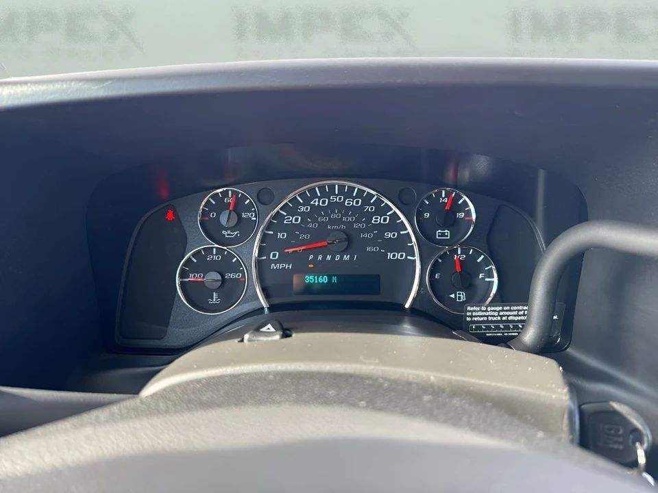2023 Chevrolet Express - Image 16 of 21