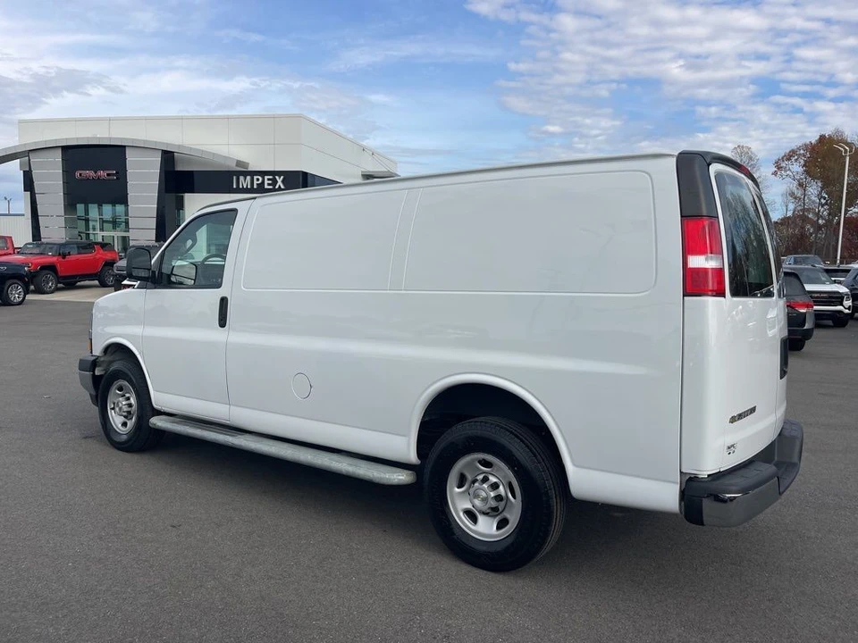 2023 Chevrolet Express - Image 3 of 12