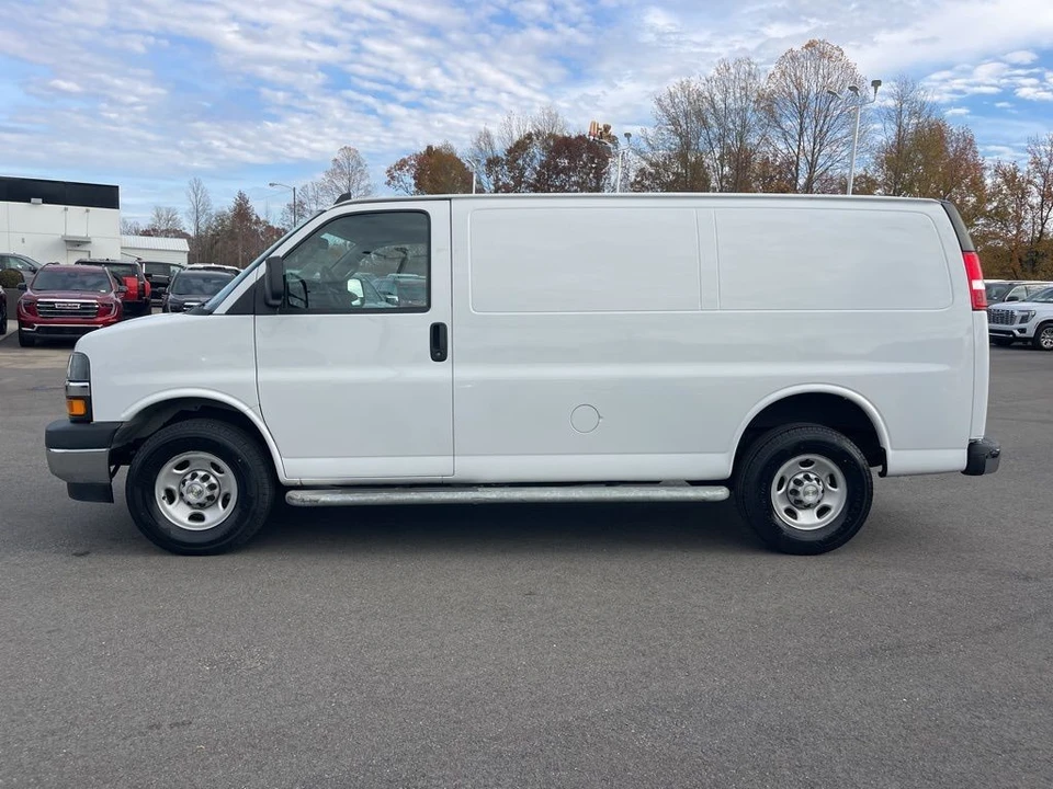 2023 Chevrolet Express - Image 2 of 12