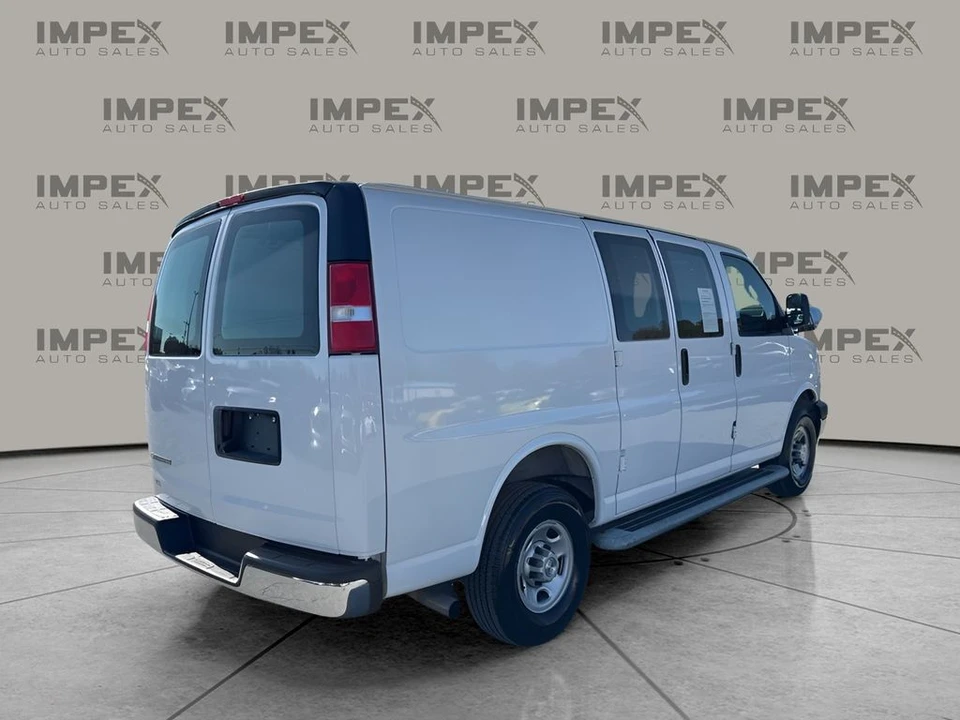 2023 Chevrolet Express - Image 5 of 21