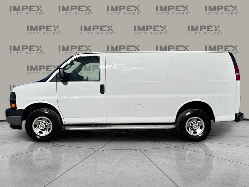 2023 Chevrolet Express - Image 2 of 21
