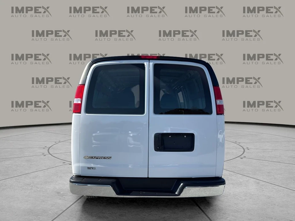 2023 Chevrolet Express - Image 4 of 21