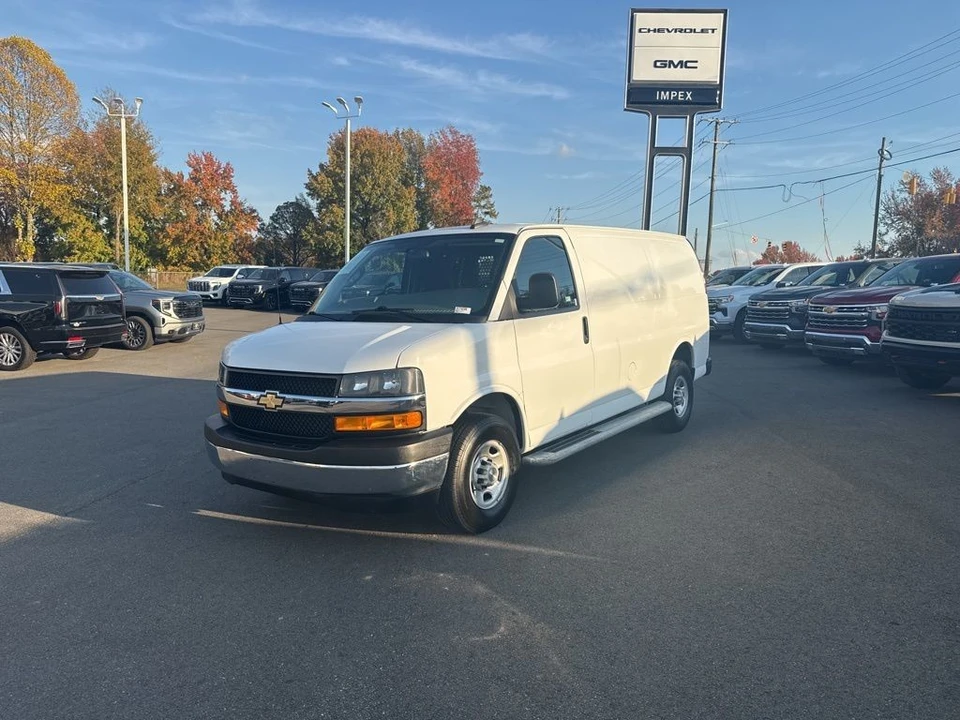 2023 Chevrolet Express - Image 2 of 21