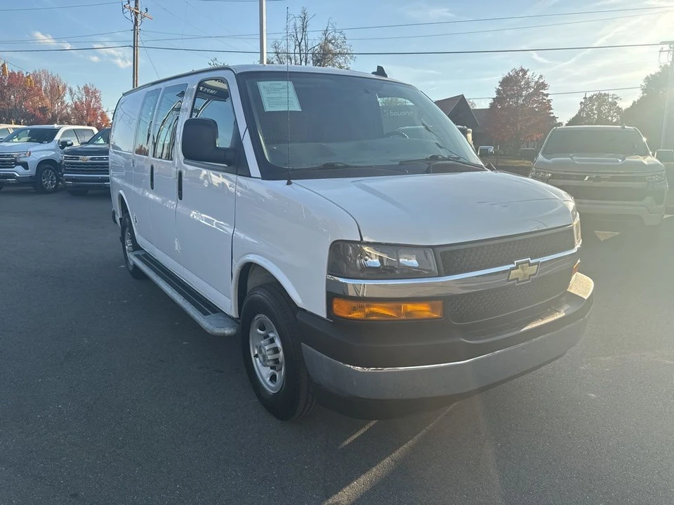 2023 Chevrolet Express - Image 7 of 21