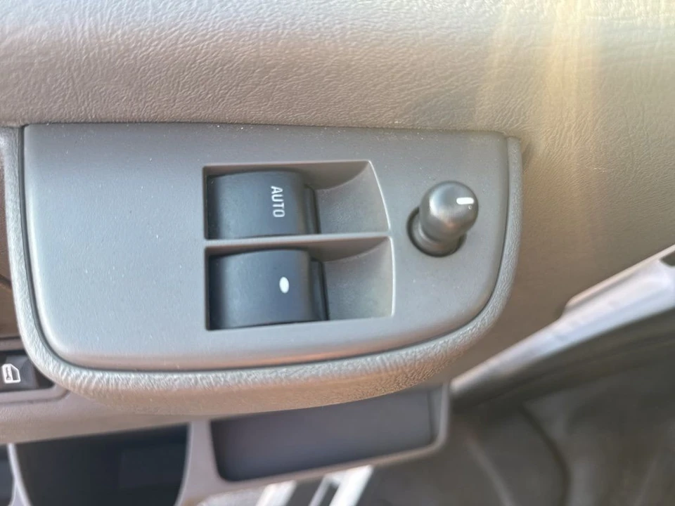 2023 Chevrolet Express - Image 21 of 21
