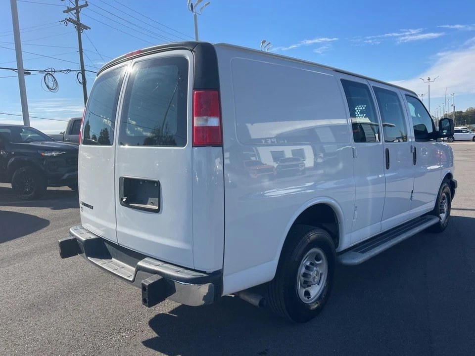 2023 Chevrolet Express - Image 5 of 6