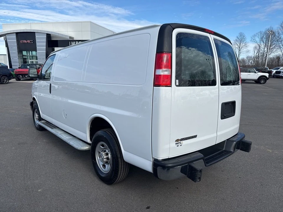 2023 Chevrolet Express - Image 3 of 21