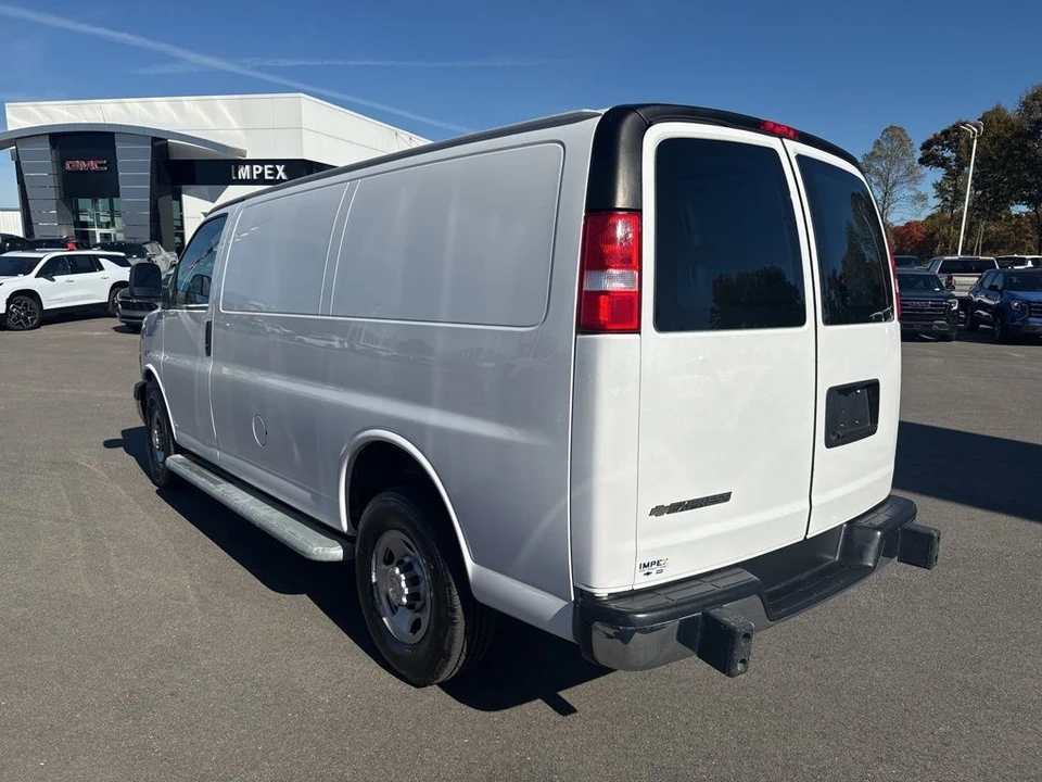 2023 Chevrolet Express - Image 3 of 12