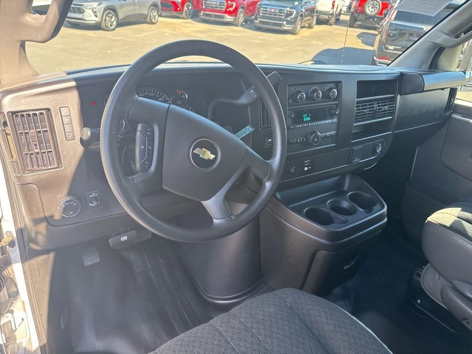 2023 Chevrolet Express - Image 11 of 21