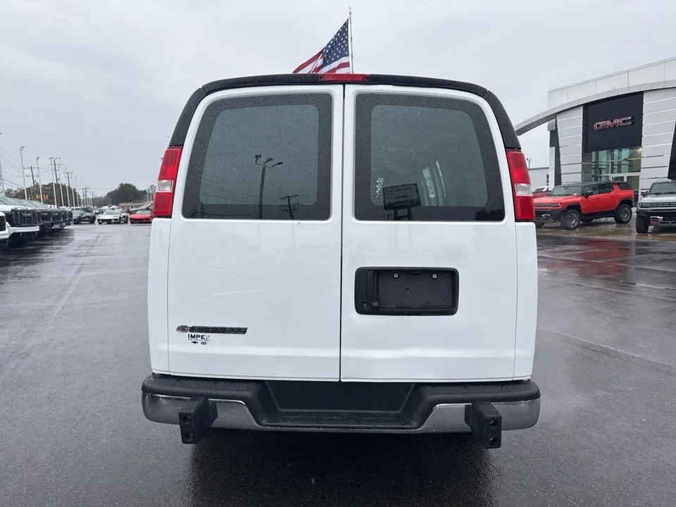 2023 Chevrolet Express - Image 4 of 21