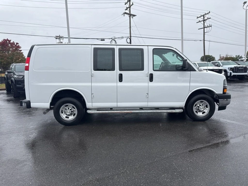 2023 Chevrolet Express - Image 6 of 21