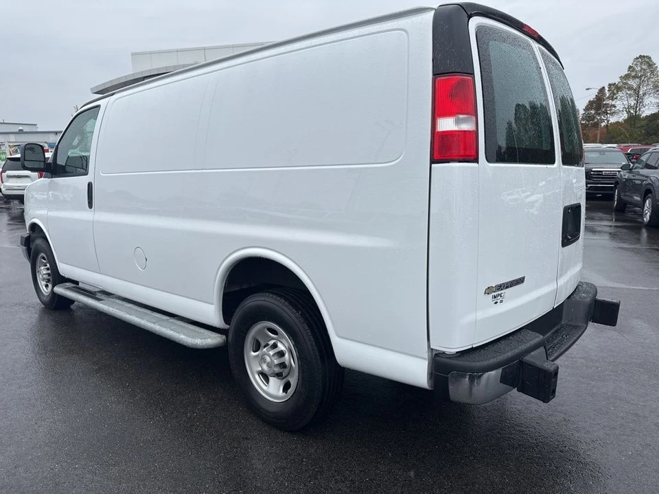 2023 Chevrolet Express - Image 3 of 21