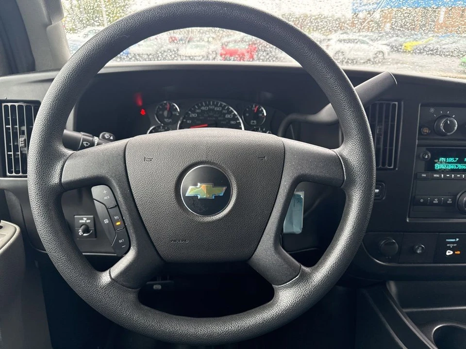 2023 Chevrolet Express - Image 10 of 21