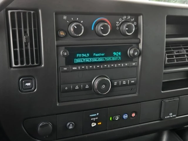 2023 Chevrolet Express - Image 17 of 21