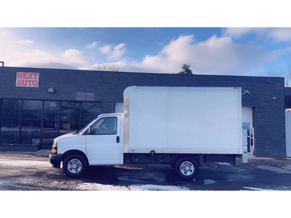2023 Chevrolet Express - Image 6 of 21