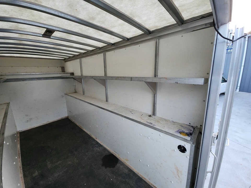 2023 Chevrolet Express - Image 23 of 31