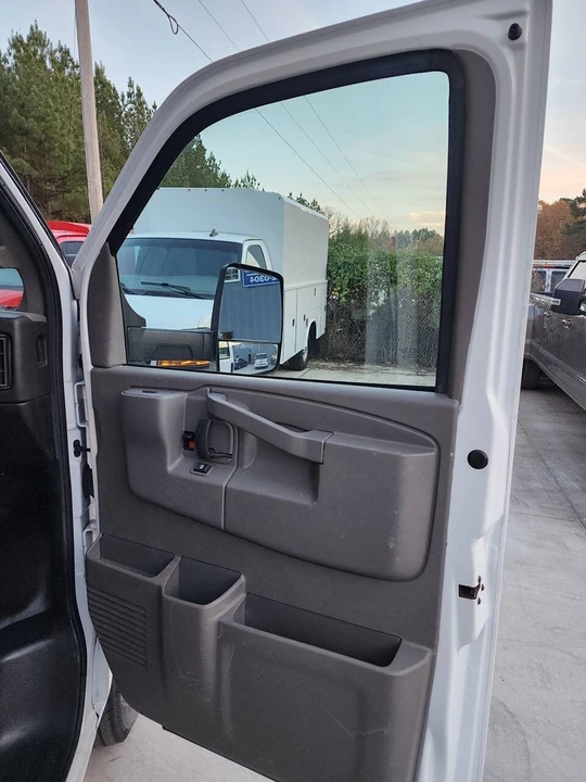 2023 Chevrolet Express - Image 29 of 31