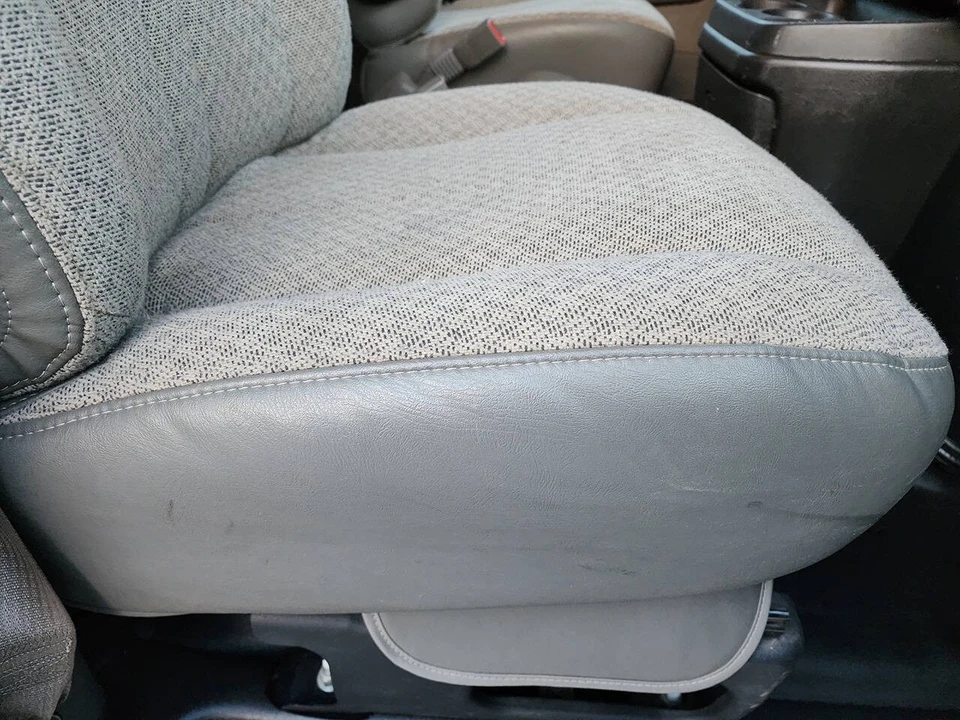 2023 Chevrolet Express - Image 31 of 31