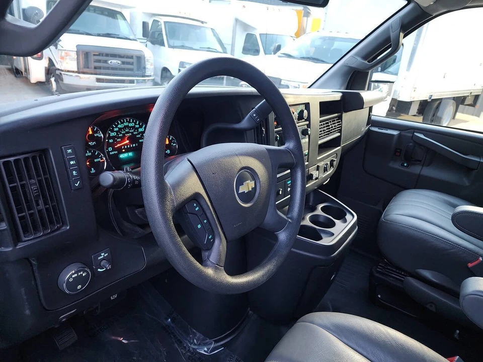 2023 Chevrolet Express - Image 12 of 21