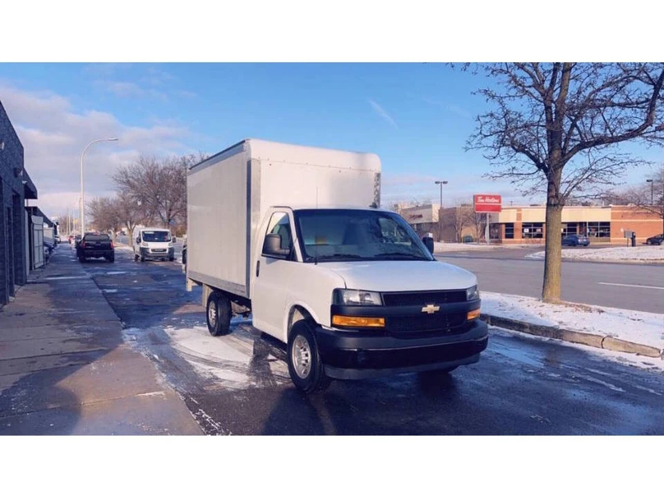 2023 Chevrolet Express - Image 5 of 21