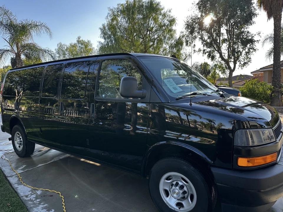 2023 Chevrolet Express - Image 12 of 21