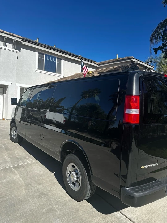 2023 Chevrolet Express - Image 11 of 21