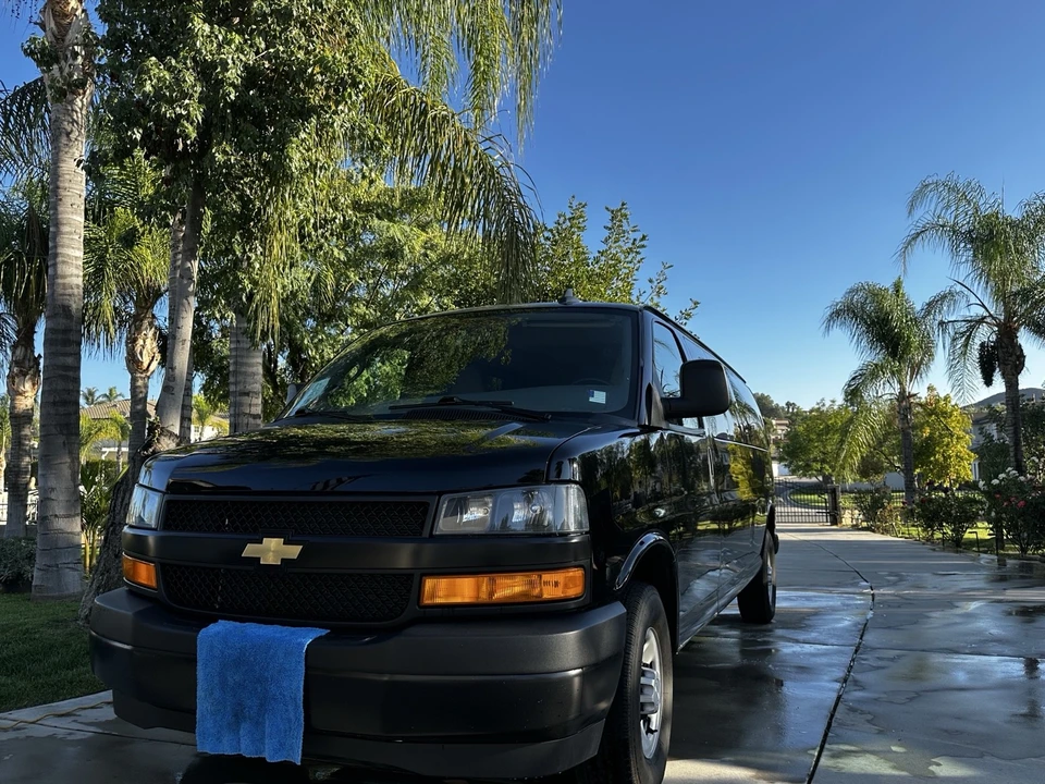 2023 Chevrolet Express - Image 4 of 21