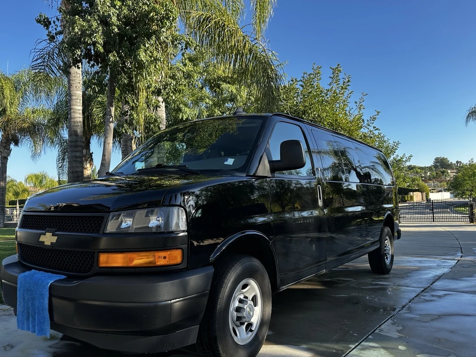 2023 Chevrolet Express - Image 3 of 21