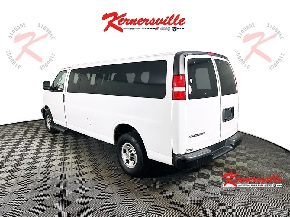 2023 Chevrolet Express - Image 5 of 21