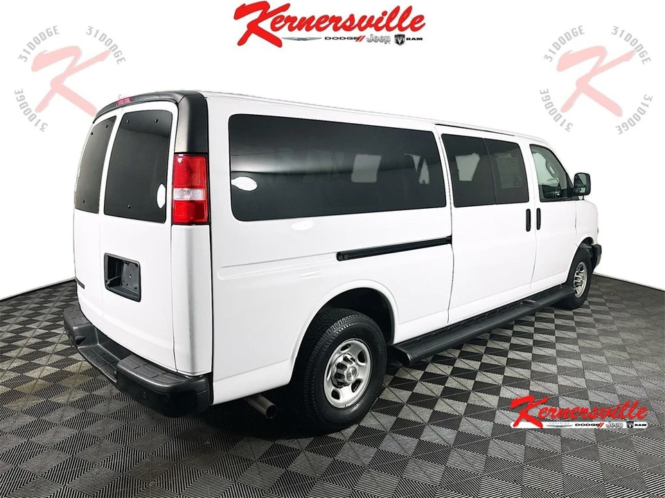 2023 Chevrolet Express - Image 7 of 21