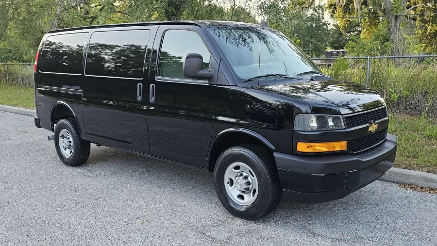 2023 Chevrolet Express - Image 4 of 31