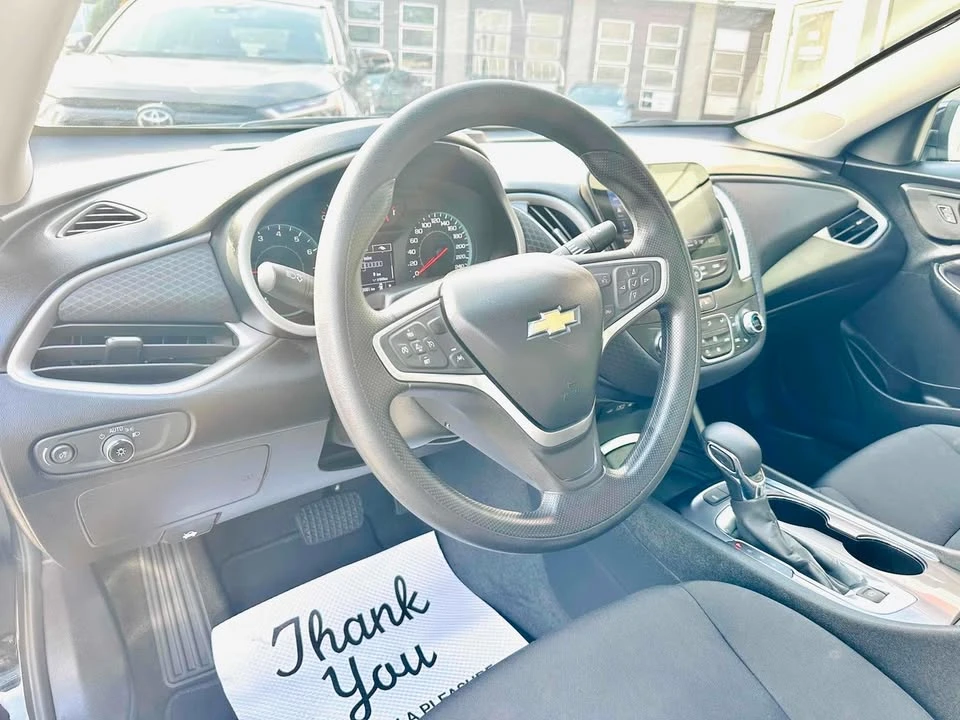 2023 Chevrolet Malibu - Image 7 of 10