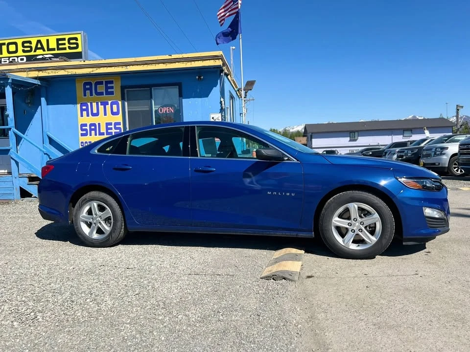 2023 Chevrolet Malibu - Image 8 of 18