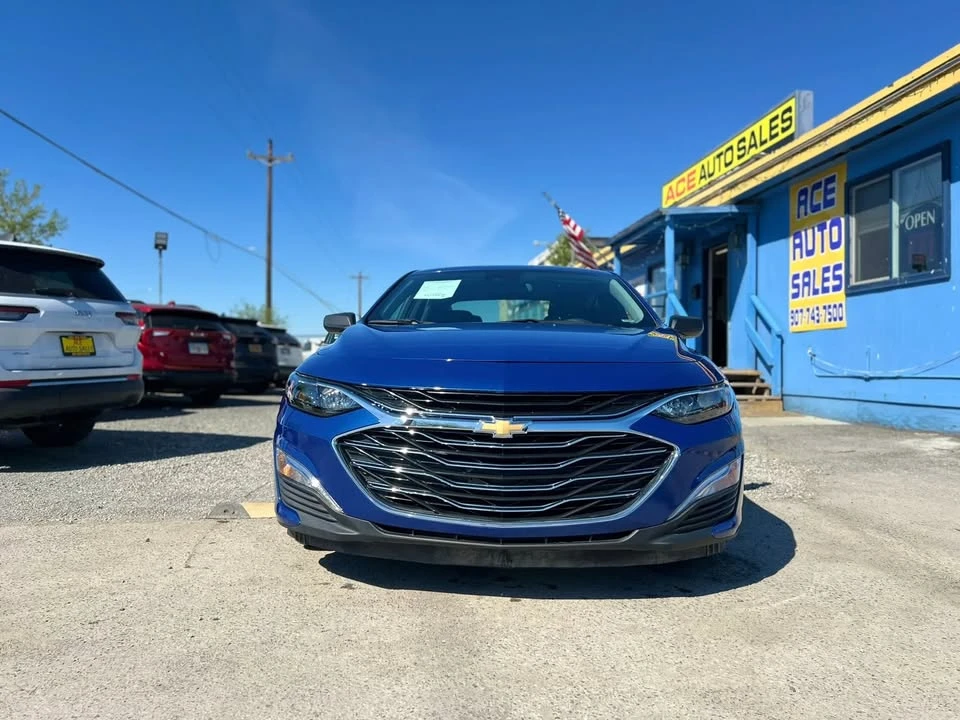 2023 Chevrolet Malibu - Image 2 of 18