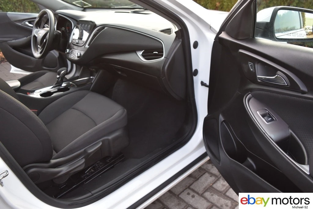 2023 Chevrolet Malibu - Image 15 of 21