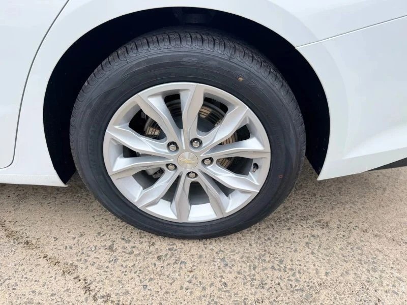 2023 Chevrolet Malibu - Image 11 of 12