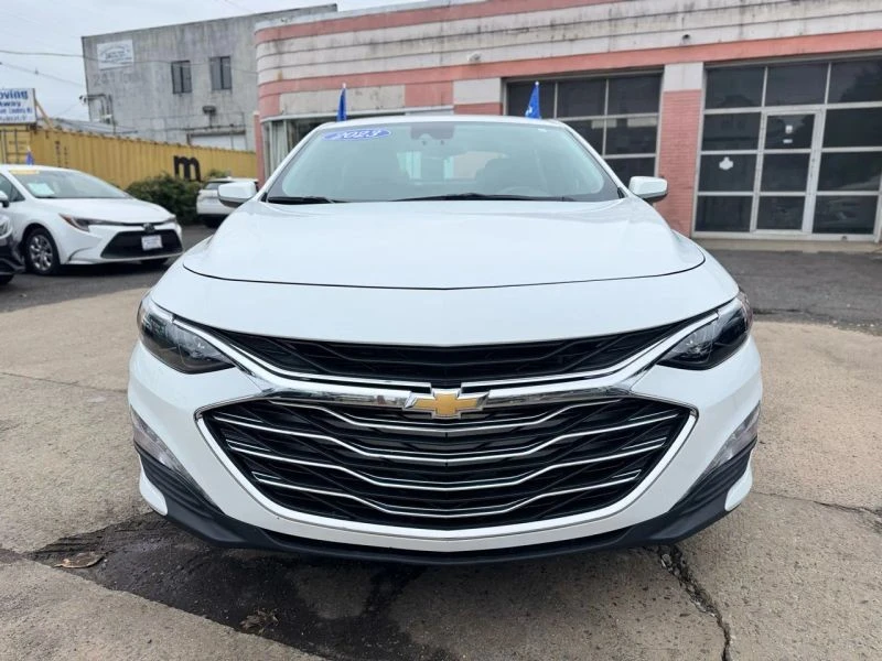 2023 Chevrolet Malibu - Image 2 of 12
