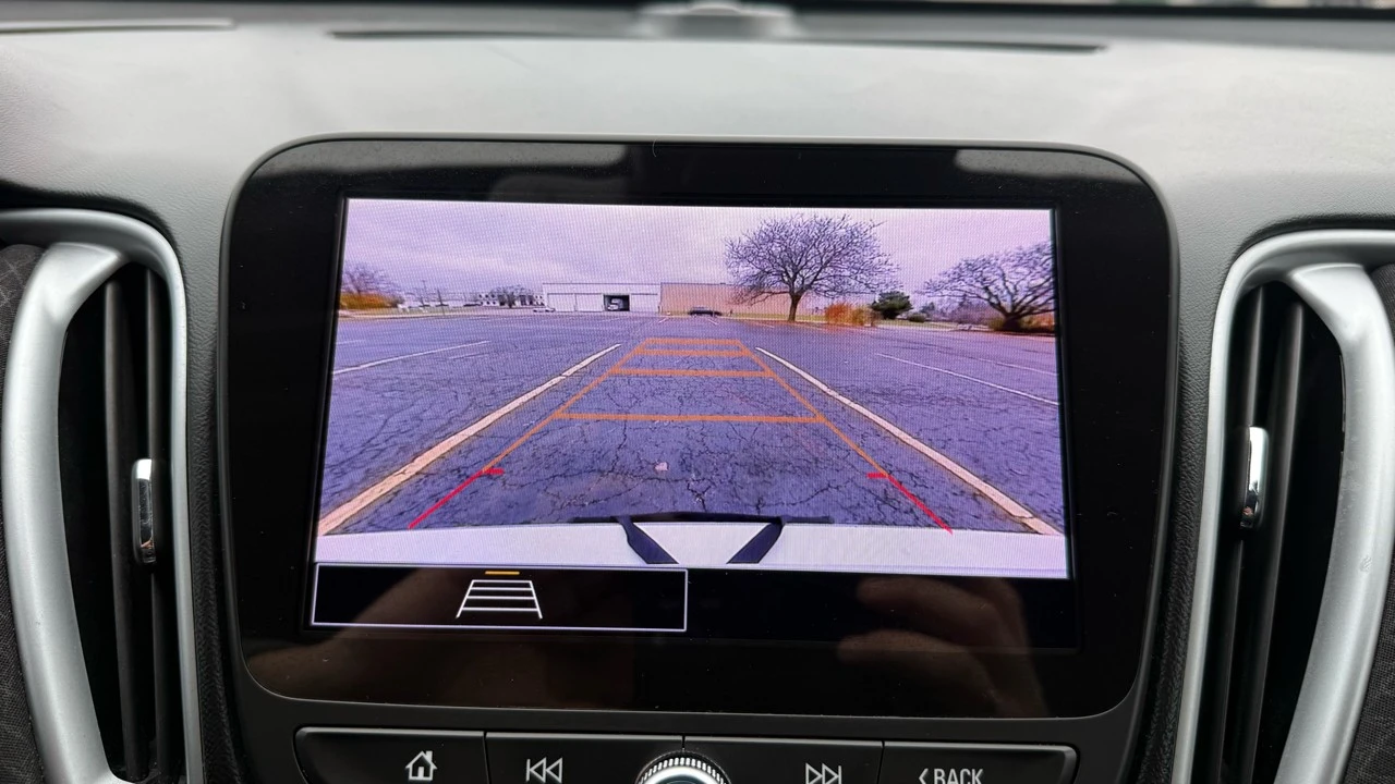 2023 Chevrolet Malibu - Image 17 of 21