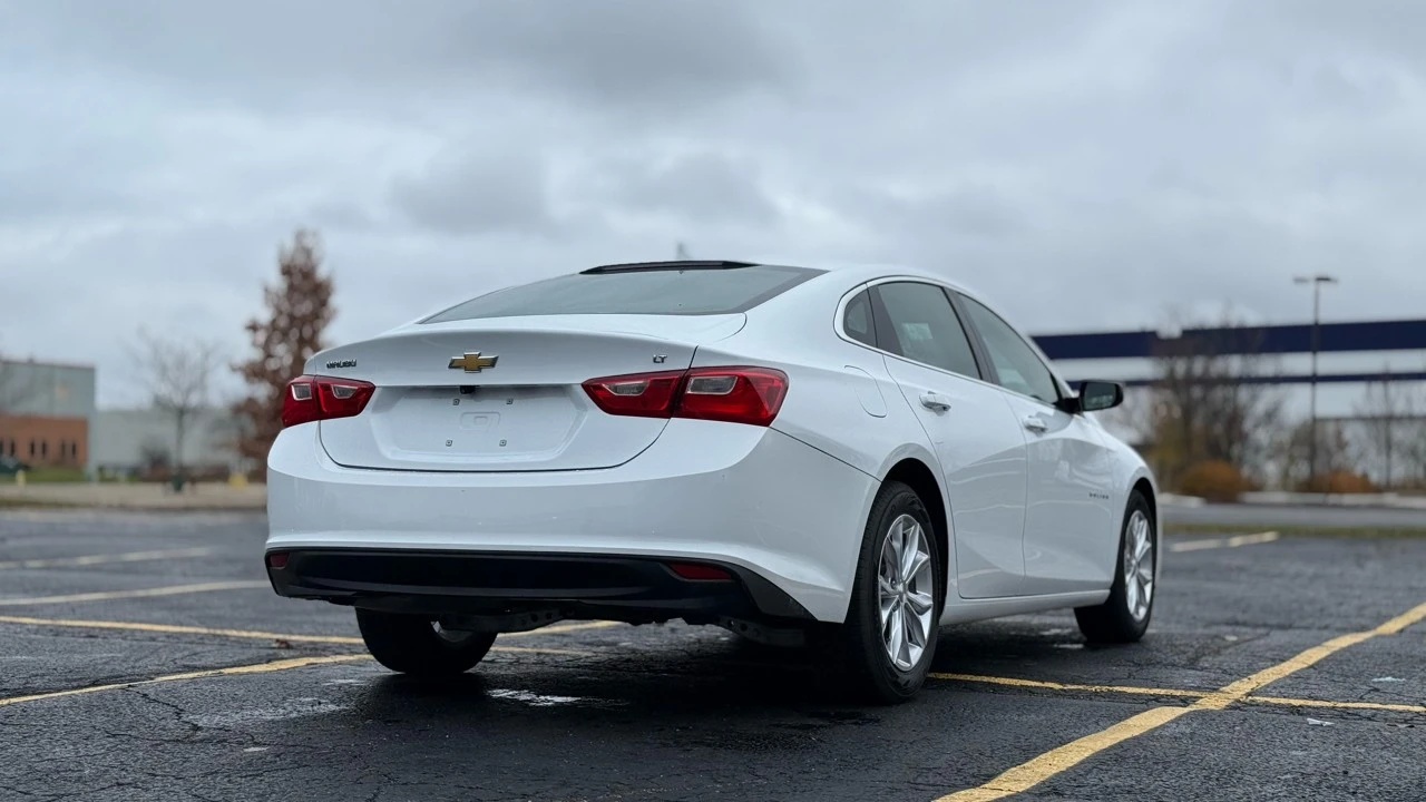 2023 Chevrolet Malibu - Image 7 of 21