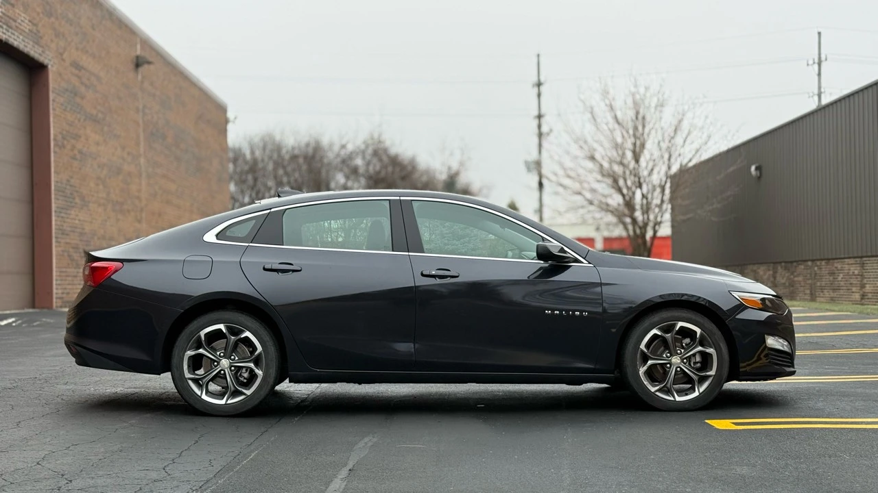 2023 Chevrolet Malibu - Image 8 of 21