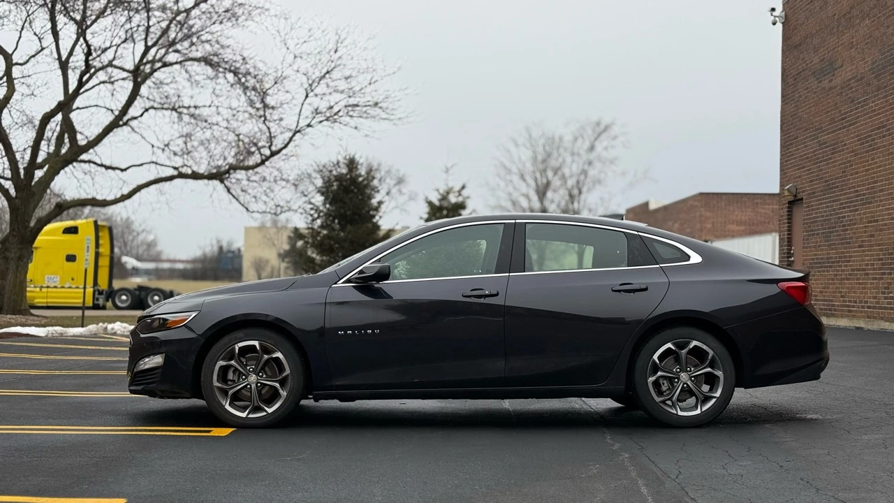 2023 Chevrolet Malibu - Image 4 of 21